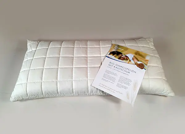 Stepphüllen-Kissen mit Produktflyer